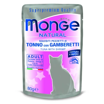 Beutel mit Monge Natural Katzenfutter mit Thunfisch und Garnelen, beschriftet mit "Superpremium Quality", mit Details zur Erwachsenenformel und ernährungsphysiologischen Vorteilen.