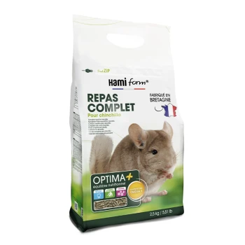 Un sac de 2,5 kg de repas complet Hami Form pour chinchillas, présentant un mignon chinchilla sur le devant, étiqueté "OPTIMA+" et "équilibre nutritionnel."