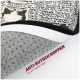 Nahaufnahme einer Haustiermatte, die ihre rutschfeste Rückseite mit gepunkteter Textur zeigt, mit dem Text "ANTI-RUTSCH NOPPEN für einen festen Halt."