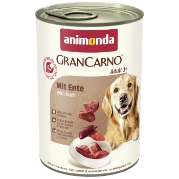Dose Animonda GranCarno Adult 1+ Hundefutter mit Ente, zeigt einen glücklichen Golden Retriever und Fleischstücke in einer Schüssel.