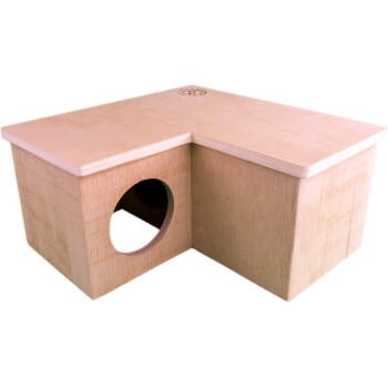 Holz-Haustierversteck mit einer Eckgestaltung und einem runden Eingang, ideal für kleine Tiere zum Spielen und Ausruhen.