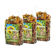 Drei Tüten JR FARM Degu-Snack, gefüllt mit bunten getrockneten Blumen und Kräutern, mit einem Cartoon-Degu auf dem Etikett.