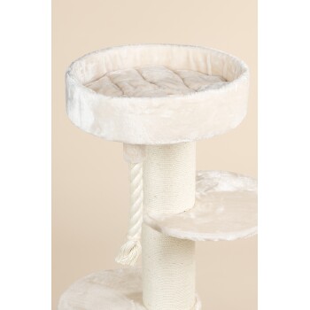 Ein plüschiger, cremefarbener Kratzbaum für Katzen mit einer runden, gepolsterten oberen Plattform, einer strukturierten Seil-Säule und einer weichen Plattform darunter.