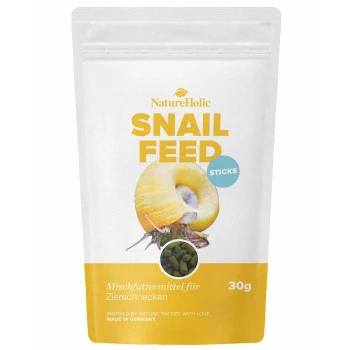 NatureHolic SNAIL FEED Sticks, 30-g-Beutel mit gelbem Schneckenmotiv und Text 'Mischfuttermittel für Zierschnecken'