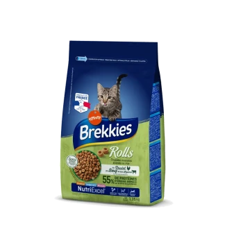 Sac de nourriture pour chat étiqueté "Brekkies Rolls" présentant une image de chat joueur, avec 55% de protéines animales et la marque NutriExcel.