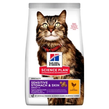 Sac de nourriture pour chat Hill's Science Plan présentant un gros plan d'un chat tigré. Le texte met en avant "Sensitive Stomach & Skin" et "with Chicken."