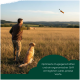 Oranger rechteckiger Hundetrainingsdummy mit Seil und Knebel, mit schwarzen „R“-Buchstaben nahe der Oberseite.