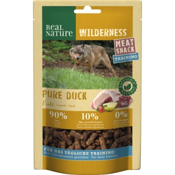 Real Nature Wilderness Pure Duck Hundesnackverpackung mit einem Wolf im Hintergrund; 90% Ente, 10% Früchte, 0% Getreide.