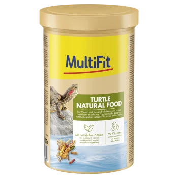 Contenant MultiFit Turtle Natural Food avec image de tortue, ingrédients naturels et texte sur les vitamines C, A, E sur l'étiquette.