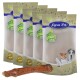 Fünf Tüten Lyra Pet natürliche Hundeleckerlis, mit einem knochenförmigen Kausnack vorne, mit einem Premium-Qualitätssiegel und Haustierbildern auf der Verpackung.