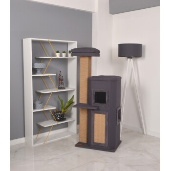 Ein moderner Katzenbaum in Grau und Beige mit einem Kratzbaum, einem gemütlichen Versteck und einer erhöhten Liegefläche, neben einem stilvollen weißen Bücherregal mit Pflanzen.