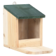 Holzhaustierhaus mit einem grünen schrägen Dach und einer offenen Vorderseite, entworfen für kleine Tiere.