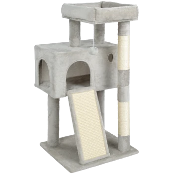 Arbre à chat gris clair avec condo, perchoir supérieur, rampe en sisal et poteau à griffer recouvert de sisal avec un pompon suspendu.