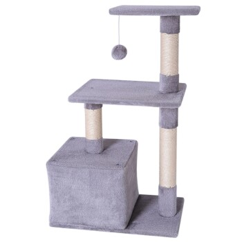 Grauer Kratzbaum für Katzen mit zwei Plattformen, einem Kratzpfosten und einem baumelnden Pom-Pom-Spielzeug.