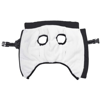 Ein weißer und schwarzer Haustier-Erholungskragen mit zwei Öffnungen für den Kopf des Haustiers, entworfen, um das Lecken oder Beißen zu verhindern.