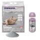 Ein 12 kg Sack unbedufteter Premiere Klumpstreu für Katzen mit einer grauen Katze auf der Vorderseite, neben einer Flasche Premiere Excellent Pearls Deodorant.