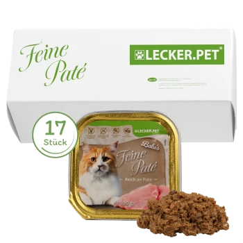 Verpackung für Katzenfutter mit 'Balu's Feine Paté' in einem goldenen Tablett, zeigt ein Katzenbild und den Text 'Reich an Pute', 100g Größe, 17 Stück.