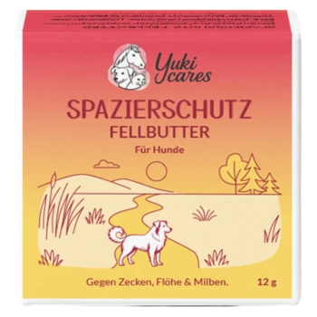 Yuki kümmert sich um Fellbutter, eine pfotenförmige Tierbutter aus Kokosnuss, schwarzem Kreuzkümmel, Neem- und Teebaumölen zum Schutz des Fells.