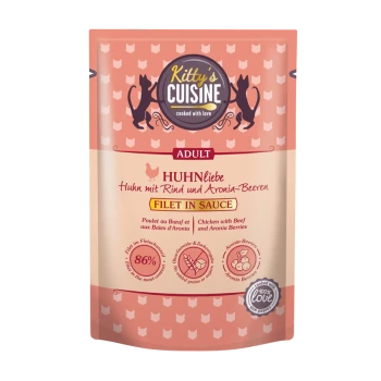 Katze-Futterbeutel mit der Aufschrift "Kitty's Cuisine", der "Huhnliebe" (Chicken Love) mit Rindfleisch und Aroniabeeren enthält, 86% Fleischanteil.