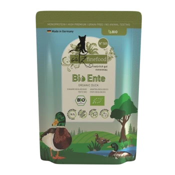 Verpackung für Catz finefood Bio Ente, biologisches Entenfutter für Katzen, mit einer bunten Illustration von Enten und einer natürlichen Landschaft.