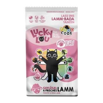 Grafik einer schwarzen Katze auf einer pink-weißen Tüte mit der Aufschrift "Lucky Lou", die "Geflügel & frisches Lamm", getreidefrei, ohne Zuckerzusatz zeigt.