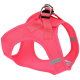 Harnais pour animaux de compagnie rose vif avec un design en maille et un anneau en D en métal pour attacher la laisse.