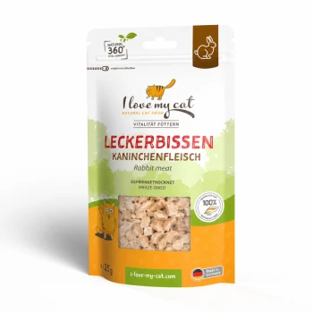 Frostgetrocknete Entenbrust-Katzenleckerlis in einer klaren Tüte mit blauem Design, beschriftet mit "I love my cat FREEZE-SNACK ENTEBRUST - DUCK BREAST."