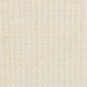 Eine Nahaufnahme eines strukturierten, hellbeigen gewebten Stoffes, der ein enges, kompliziertes Muster zeigt.