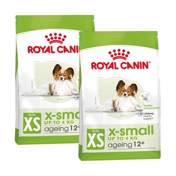 Zwei Beutel Royal Canin Hundefutter für kleine Rassen, beschriftet mit "X-Small Ageing 12+" mit einem Bild eines kleinen Hundes und Text, der gesundheitliche Vorteile hervorhebt.
