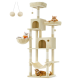 Ein beiger Katzenbaum mit drei Katzen: eine weiße Katze in einer Hängematte, eine orange Katze oben und eine andere, die unten entspannt, mit zwei Pompons darüber.