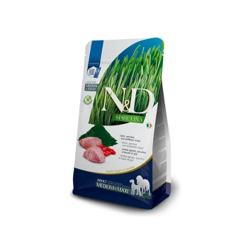 N&D Spirulina Hundefutterbeutel mit Lamm und Spirulina, gekennzeichnet für erwachsene mittelgroße und große Hunde, mit Nährwertangaben.