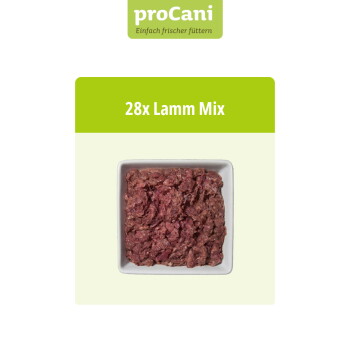 Verpacktes Haustierfutter mit der Bezeichnung "proCani Lamb-Mix," mit einem Foto eines Schafes und einer grünen Landschaft, mit einer Mengenangabe von "28x."
