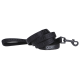 Schwarze Hundeleine mit strukturiertem Design, mit einem stabilen Clip und einem kleinen Logo-Etikett, das "DOOG" liest.