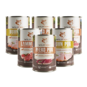 Sechs Wildfang-Dosen Hundefutter (Pferd Pur, Lamm, Huhn Pur) mit B.A.R.F.-Qualitätsetiketten und Fleischabbildungen.