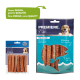 Deux paquets de friandises pour chiens : un petit paquet étiqueté 'Premiere. Snack It' avec des bandes et un plus grand paquet étiqueté 'Premiere. Fish' présentant des bandes de saumon.