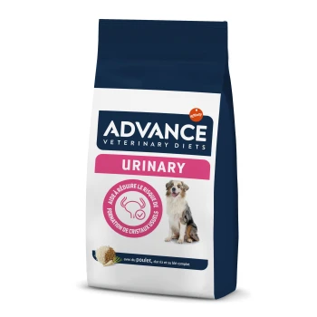 Sac de nourriture pour chiens Advance Veterinary Diets Urinary, présentant un chien sur le devant, prétendant réduire le risque de formation de cristaux urinaires.