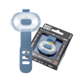 Blaues Max & Molly wiederaufladbares Sicherheitlicht für Haustiere mit USB-C, wasserdicht IPX7 und Blinkfunktion in der Verpackung.