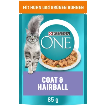 Purina ONE Katzenfutterpaket mit einer grauen Katze, mit einer Schüssel Futter und dem Text "FELL & HAARBALL" und "Mit Huhn und Grünen Bohnen."