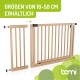 Holztiergitter mit verstellbarer Breite, erhältlich in Größen von 10-50 cm, mit modernem Design und dem Markenlogo 'bomi.'