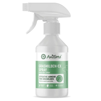 Eine Flasche AniForte Grass Mite Spray, beschriftet in Deutsch und Englisch, mit einem Sprühkopf, der effektiven Schutz gegen Grasmilben fördert.