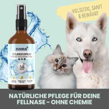 Flasche "noms+ SILBERSPRAY" mit der Aufschrift "50 ppm" mit einer Katze und einem Hund. Text: "VIELSEITIG, SANFT & BEWÄHRT" und "NATÜRLICHE PFLEGE."