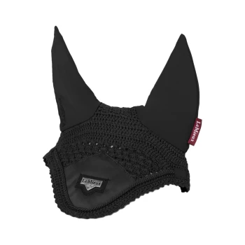 Schwarze gehäkelte Ohrhaube für Pferde mit spitzen Ohren, mit einem LeMieux-Logo und einem eleganten Design.