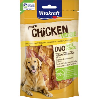 Pochette de friandises pour chiens Vitakraft étiquetée pure CHICKEN + VEGGIE DUO Patate douce 100% avec image d'un golden retriever