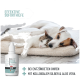 Schlafender Hund und Katze kuscheln auf einem Kissen neben einer Tropfenflasche mit der Aufschrift 'Ohren Tropfen'; sichtbarer Text 'Effektive Soforthilfe'.