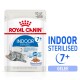 Royal Canin Indoor Sterilised Katzenfutterbeutel für Katzen 7+, mit einer grauen Katze und dem Text für "85 g" und "Gelee."