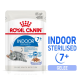Royal Canin Indoor Sterilised Katzenfutterbeutel für Katzen 7+, mit einer grauen Katze und dem Text für "85 g" und "Gelee."