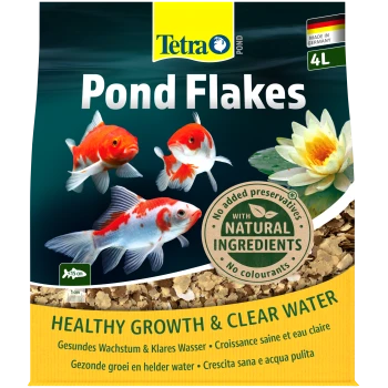 Tetra Pond Flakes verpakking met kleurrijke goudvissen, een waterlelie en tekst die 'Gezonde Groei & Helder Water' benadrukt met natuurlijke ingrediënten.