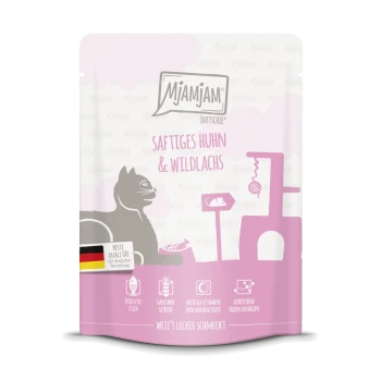Mjamjam Tiernahrungstasche mit "Saftiges Huhn & Wildlachs" und einer verspielten Katzen-Grafik, deutsches Qualitätssiegel und ernährungsbezogene Angaben.