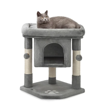 Grau Katzenbaum mit einer gemütlichen oberen Plattform, einem versteckten Bau und zwei Kratzpfosten, mit hängenden Pompons und einem Pfotenabdruckdesign.