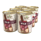 Dosen von Betty's Landhausküche Hundefutter mit der Aufschrift "WILD" mit Amaranth, roter Beete und Apfel, mit Bildern von Fleisch und Äpfeln.